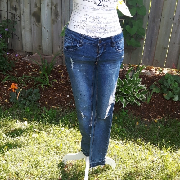 size 1 Dollhouse skinny distressed painted jeans - Picture 2 of 16